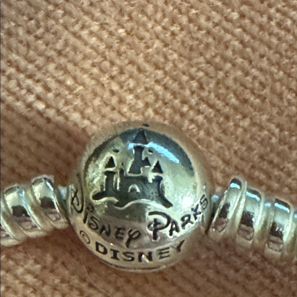 Disney Pandora Bracelet - Disney Parks Castle Clasp - Silver 8.3” - New in Box - Picture 8 of 12